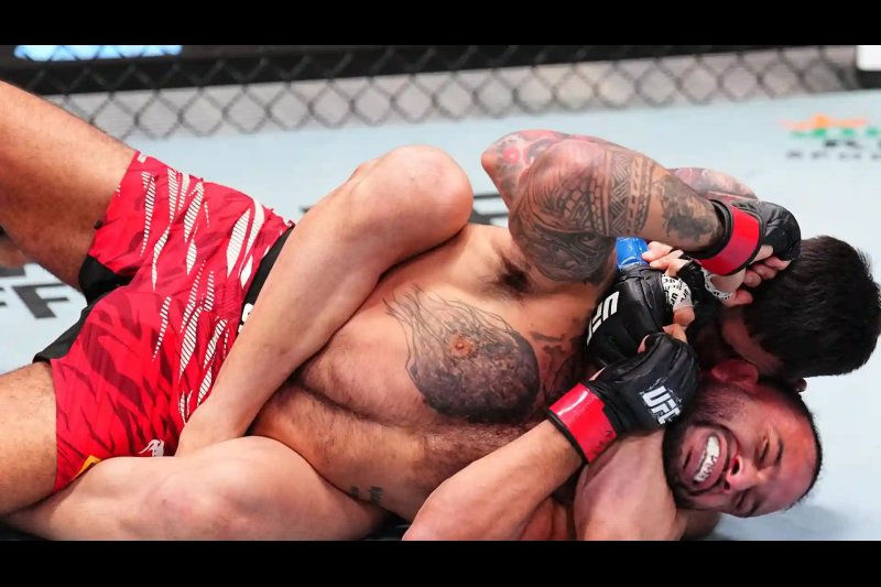 Michael Chiesa Blasts Isaac Dulgarian for “Trash” Performance at UFC Vegas 110